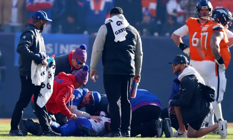 Dorian Williams and Marvin Mims injury update: Both players hurt on opening kickoff