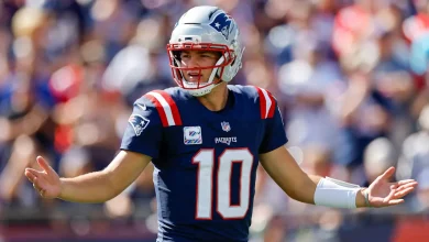 Drake Maye throws 3 interceptions; Caleb Williams goes OFF