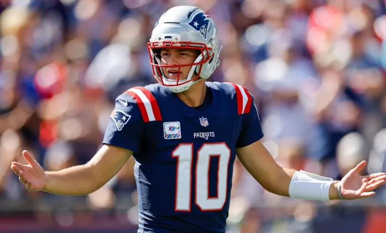 Drake Maye throws 3 interceptions; Caleb Williams goes OFF