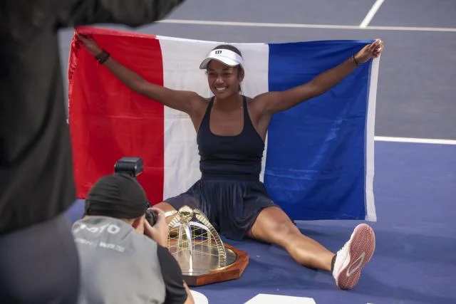 D'un tournoi W50 à un premier tour de l'Open d'Australie face à Aryna Sabalenka en un an : la folle progression de la Française Sarah Rakotomanga