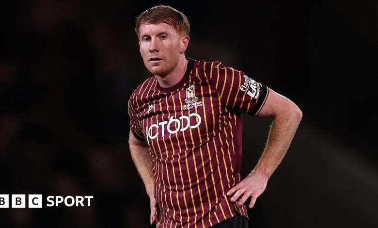 Dundee sign defender Brad Halliday from Bradford City