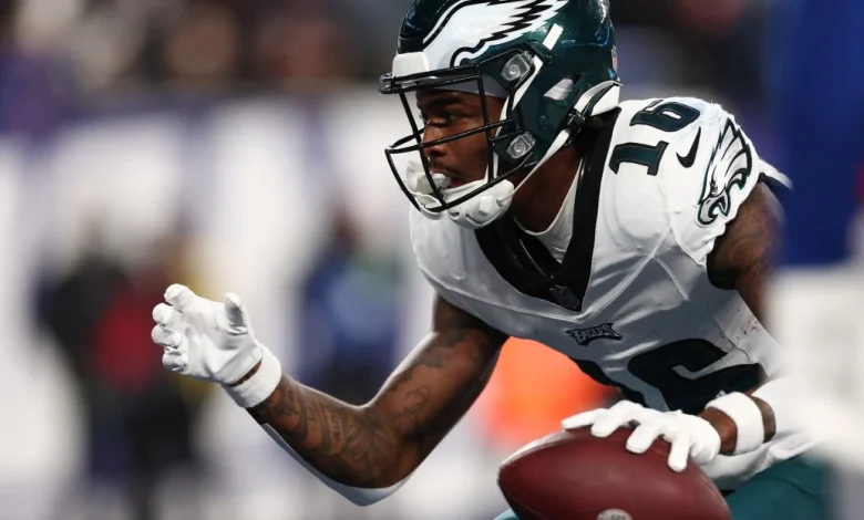 Eagles sign Quez Watkins, 7 others to future contracts