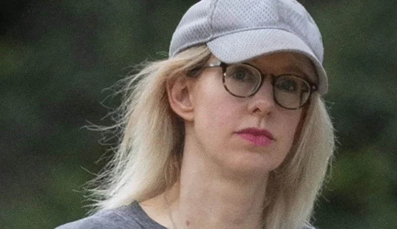 Elizabeth Holmes asks President Donald Trump to let her out of prison early