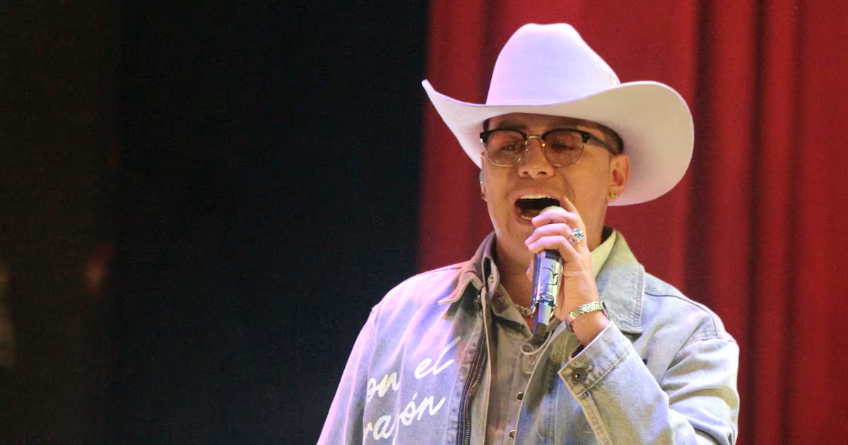 Ellas son la esposa y las dos hijas de Yeison Jiménez