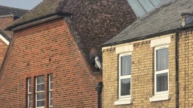 Emergency as Oxford road closed off and man spotted on Cowley Road roof