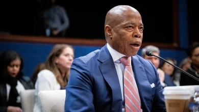 Eric Adams’s crypto coin crashes soon after launch, sparking scam accusations - The Washington Post