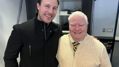 Ex-Leafs defenseman's kind gesture for Joe Bowen in his final season in the booth truly touching