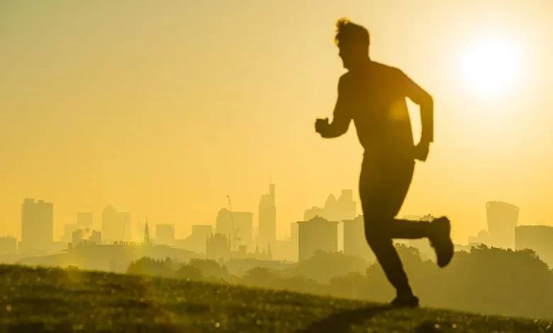 FTSE 100 nears 10,000 milestone to start 2026