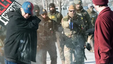 Federal immigration officers lack urban training for ongoing Minneapolis operation : NPR