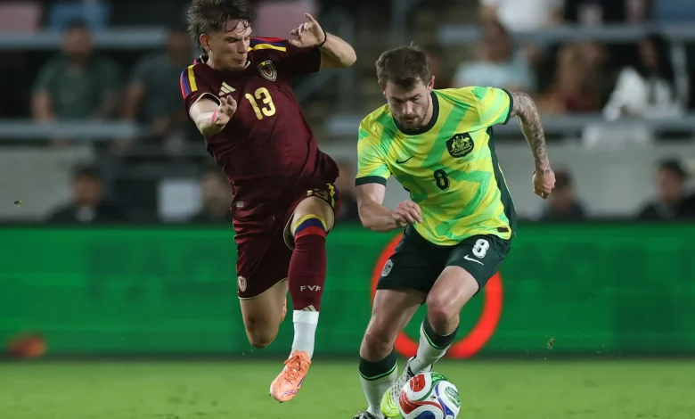 Fiorentina, chi è Luis Balbo: esordio col Como per il terzino. Già nazionale del Venezuela, lo voleva la Juventus