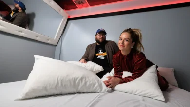 Folichonneries | Derrière les folichonneries, de grandes questions