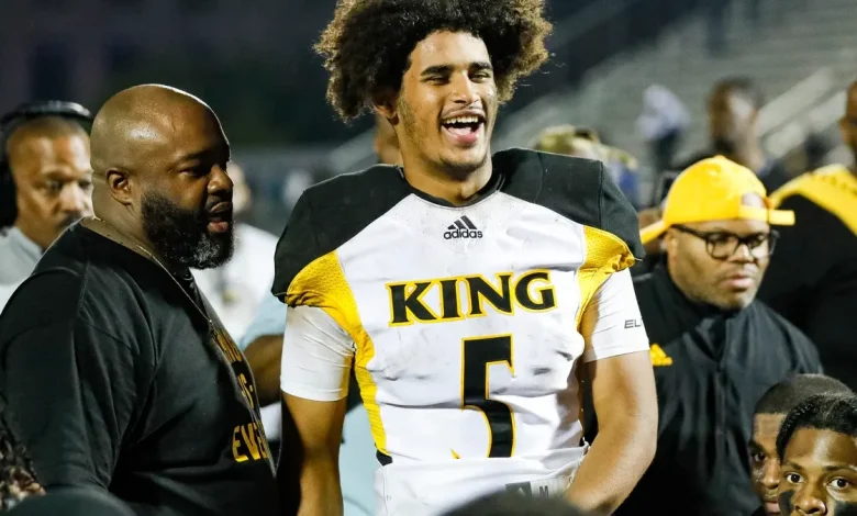 For these Detroiters, Oregon QB Dante Moore is must-see TV this Friday