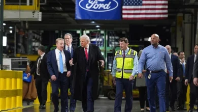 Ford worker who yelled at Trump raises over $800,000 before closing fundraisers