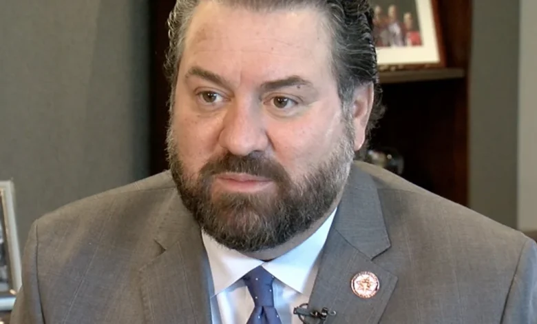 Former Arizona Attorney General Mark Brnovich dies at age 59