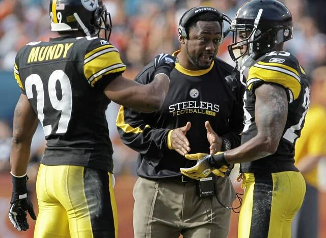 Former Steelers players, media react to Mike Tomlin leaving team
