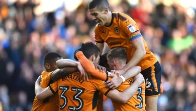 Former Wolves captain who made over 270 appearances set for Championship loan switch following Wrexham spell