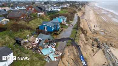 Fourteen clifftop homes in Hemsby face 'imminent' collapse