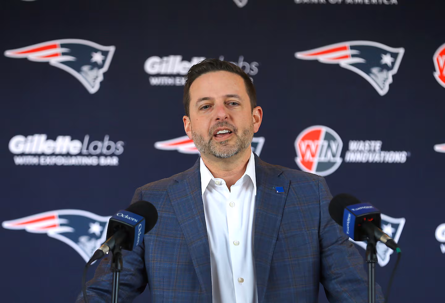 Front-office quarterback Eliot Wolf deserves share of credit for Patriots’ one-season turnaround into playoff team