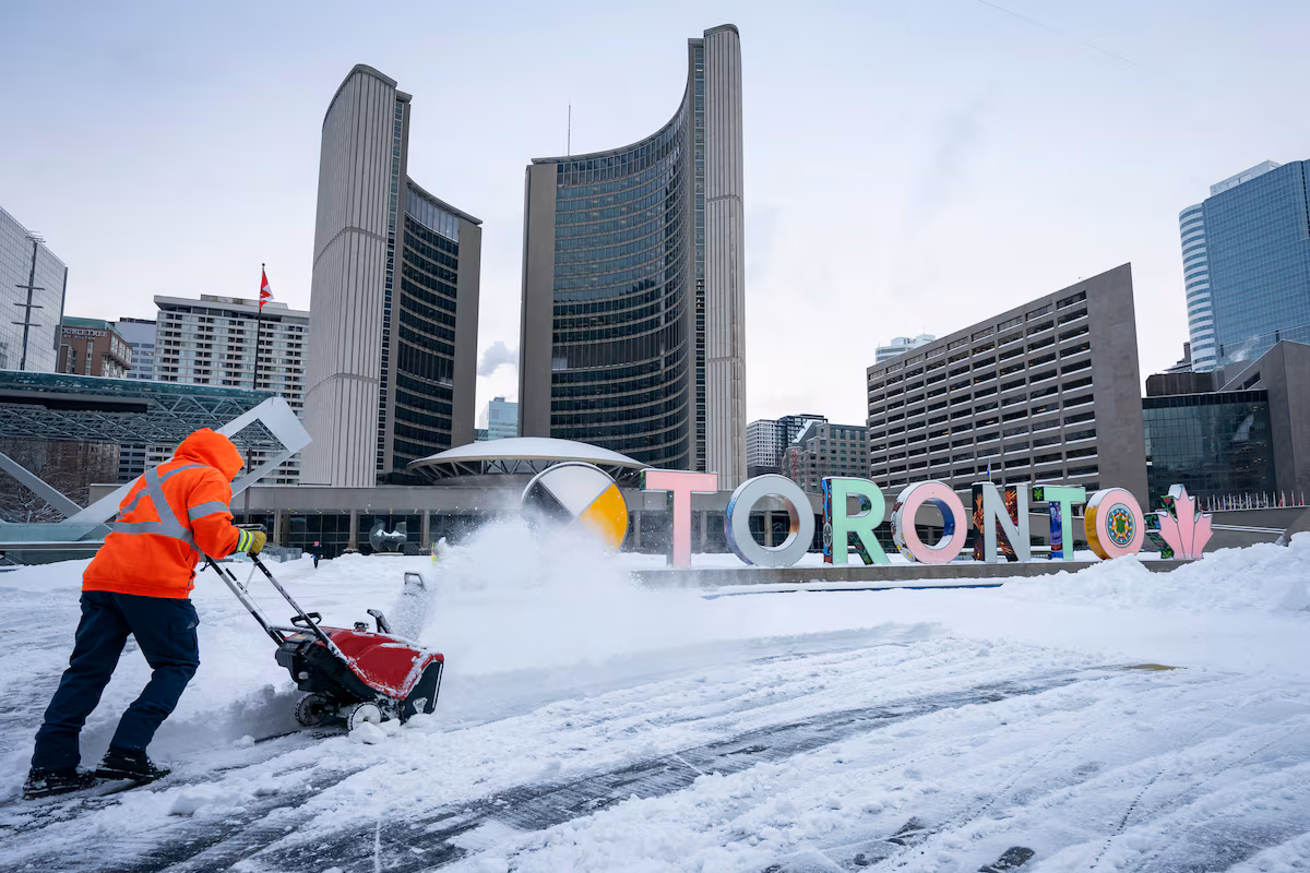GTA under orange alert as snow hits Ontario and Eastern Canada