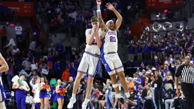 Gators Race Past Breakneck Bulldogs