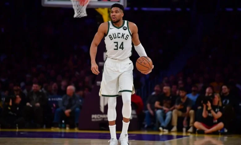 Giannis Trade Rumors: Timeline, Lakers, Sixers, Raptors