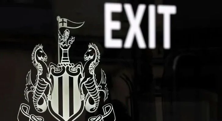 “He could leave” – Howe opens door to January exit and issues Dan Burn update