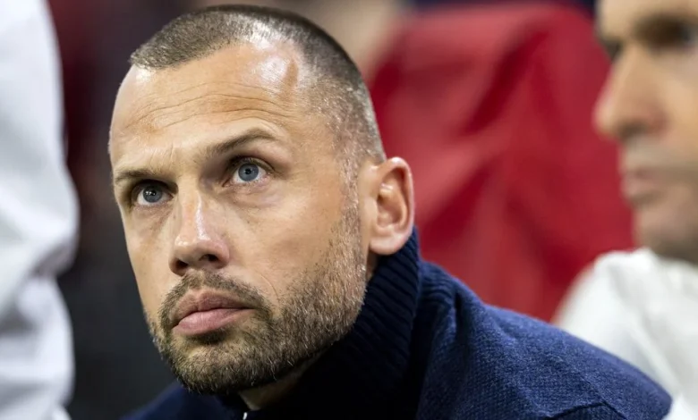 Heitinga tekent na ontslag bij Ajax als assistent-trainer bij Tottenham Hotspur
