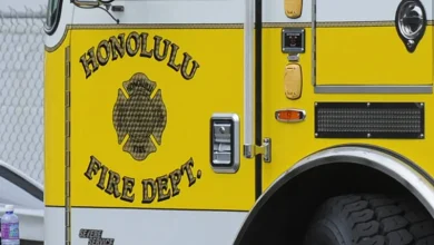 Honolulu firefighters extinguish blaze at Nanakuli home