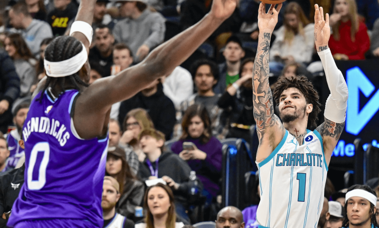 Hornets vs Warriors Prediction, Picks & Odds for Tonight’s NBA Game