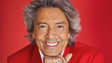 Houston-born Broadway legend, Tommy Tune, donates 50,000 item personal collection to UH