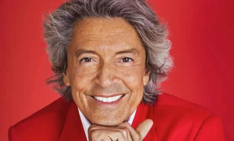 Houston-born Broadway legend, Tommy Tune, donates 50,000 item personal collection to UH