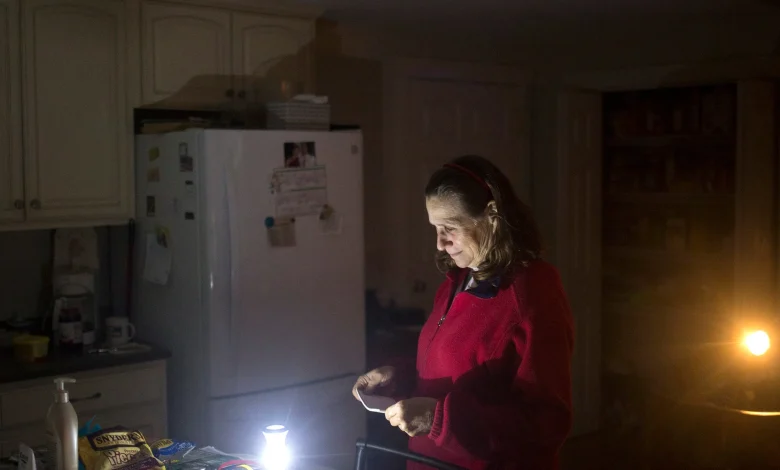 How To Save Heat In Your Home When The Power’s Out