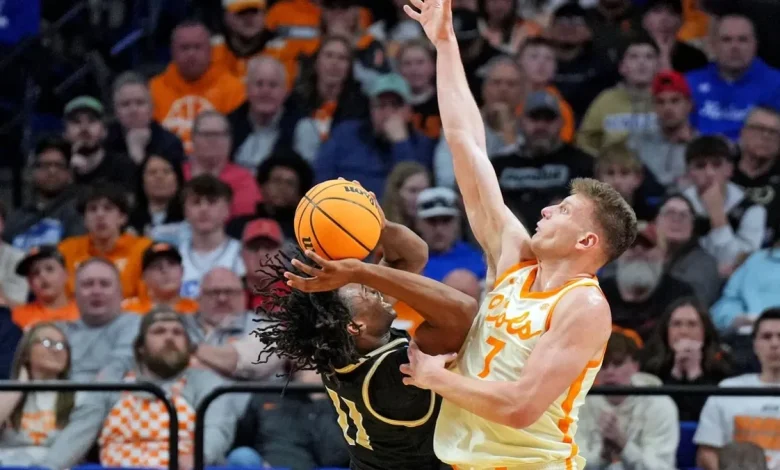 How to watch Chattanooga Mocs vs. Wofford Terriers: Live stream info, TV channel, game time | Jan. 29