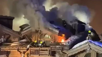Huge inferno rips through 5-star ski resort hotel as hundreds of guests flee