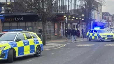 Huge police presence in key Oxford road AGAIN after dramatic arrest