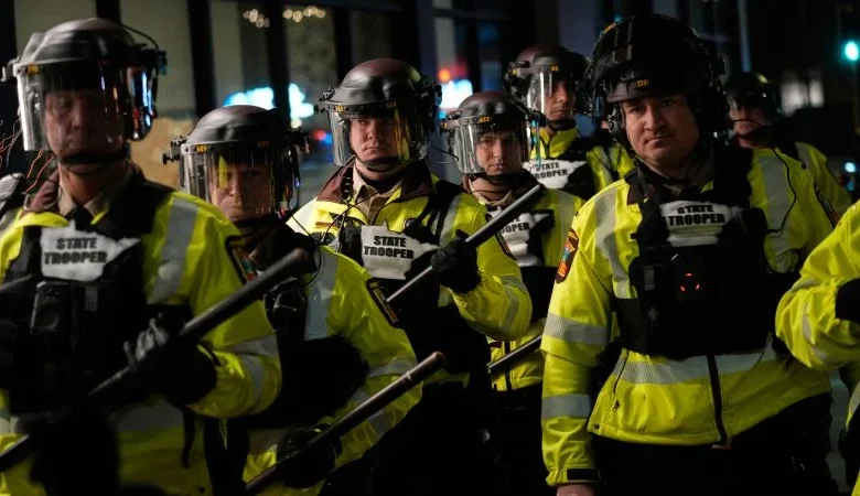 Hundreds of immigration officers headed to Minneapolis as tensions flare amid protests