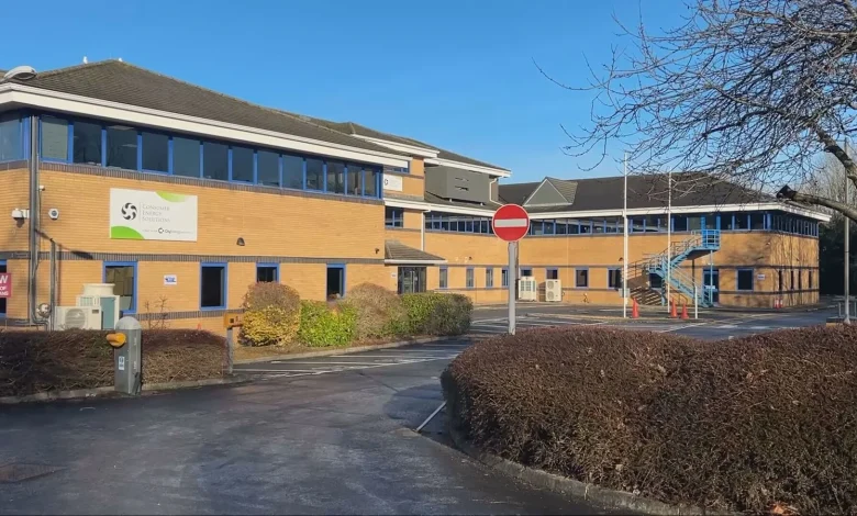 Hundreds of jobs lost as energy firm enters administration