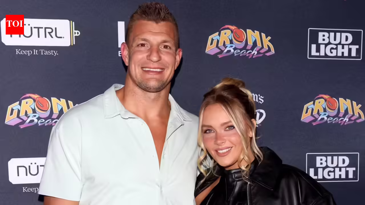 “I thought it was a setup”: Rob Gronkowski’s girlfriend Camille Kostek admits she was skeptical of him wh