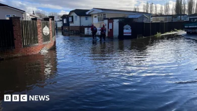 Iford Bridge Home Park residents told 'evacuate' as river rises