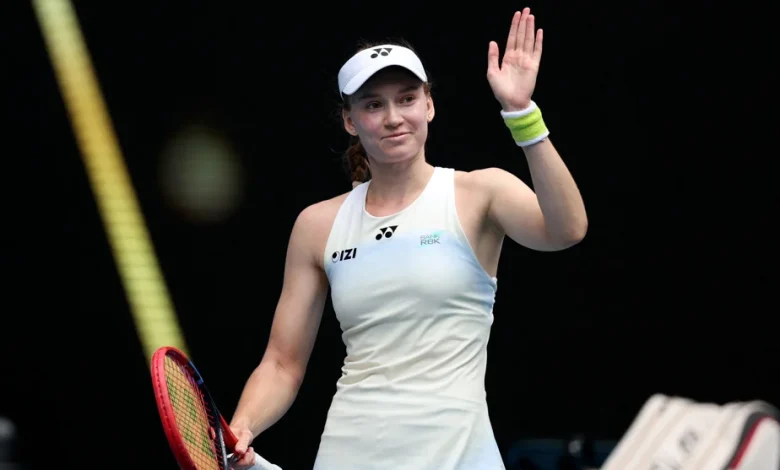 Internationaux d’Australie | Rybakina écarte Swiatek et retrouve Pegula en demi-finales
