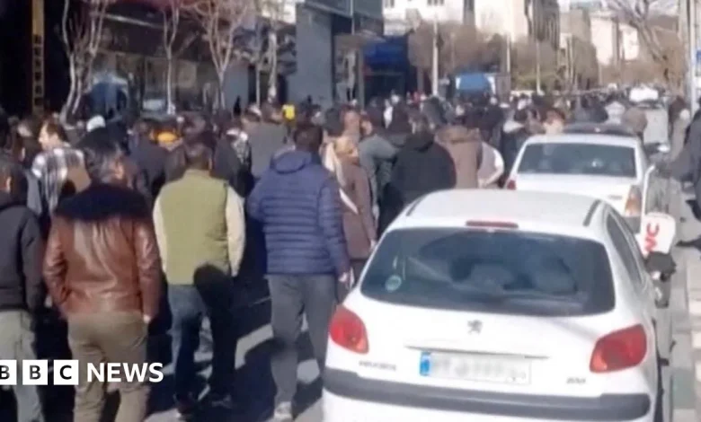 Iran: Trump warns US will intervene if Iran kills protesters