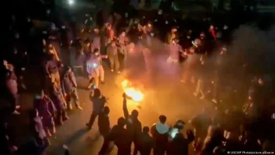 Iran protests: Trump open to airstrikes, wants diplomacy - dw.com