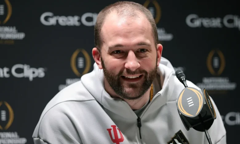 Is Indiana's Mike Shanahan related to 49ers coach?