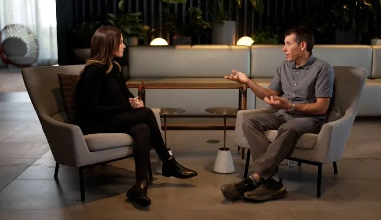 Is this man going to die on a live Netflix broadcast?