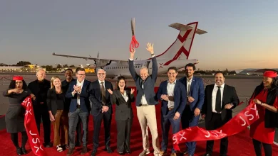JSX celebrates launch of Santa Monica Airport service