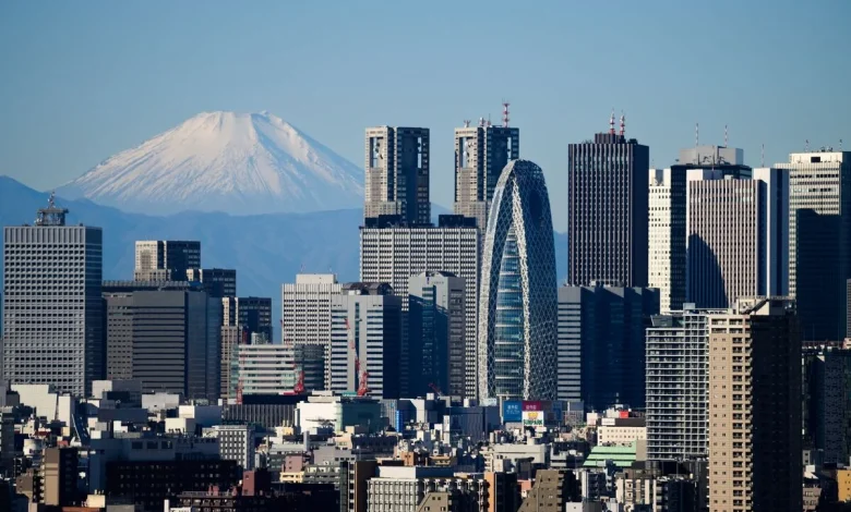 Japan Bond Meltdown Sends Yields to Record High on Fiscal Fears