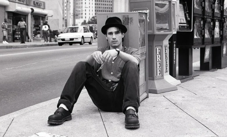 Jeff Buckley Earns First Hot 100 Hit, 'Lover, You Should've Come Over'