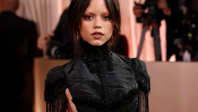 Jenna Ortega Shows Off Her G-String at Golden Globes 2026 in Completely Backless Goth Look