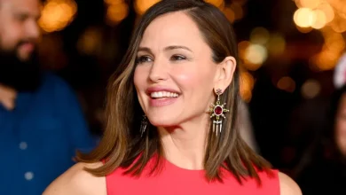 Jennifer Garner & BF John Miller Squash Breakup Rumors for Good With This Rare Holiday Outing
