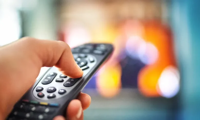 KDSM FOX 17 changes 9 p.m. newscast, trading WHO for KCCI